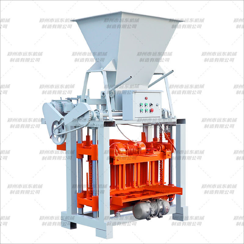 4-35A型 帶料斗制磚機(jī)(圖2) 4-35A型 帶料斗制磚機(jī)(圖2)