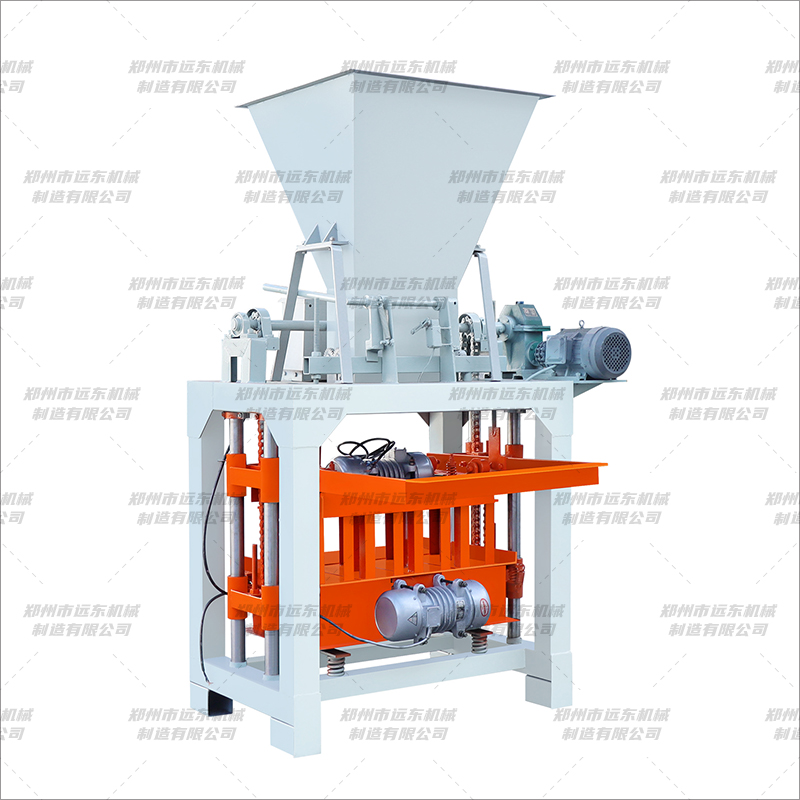 4-35B型 帶料斗制磚機(jī)(圖3) 4-35B型 帶料斗制磚機(jī)(圖3)